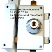 Serrure VAK tirage verticale multipoints
